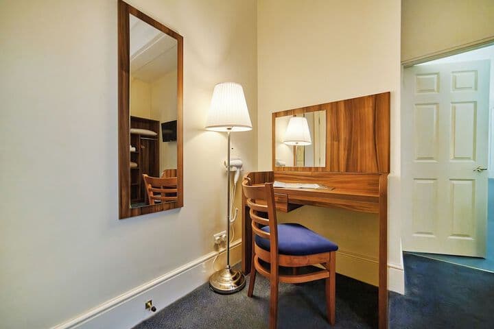 Discovery Inn Hotel Image 11
