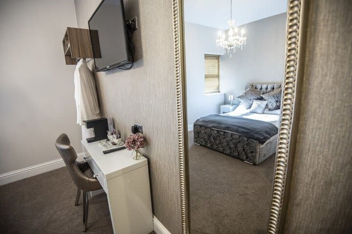 George Wright Boutique Hotel Bar &  Restaurant. Image 7