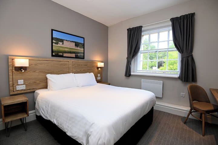 Wheatsheaf Baslow by Marstons Inns Image 6