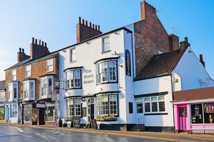 OYO The White Horse Ripon North Yorkshire Image 1