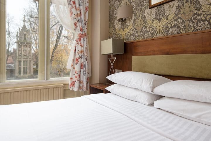 Dean Court Hotel Image 4
