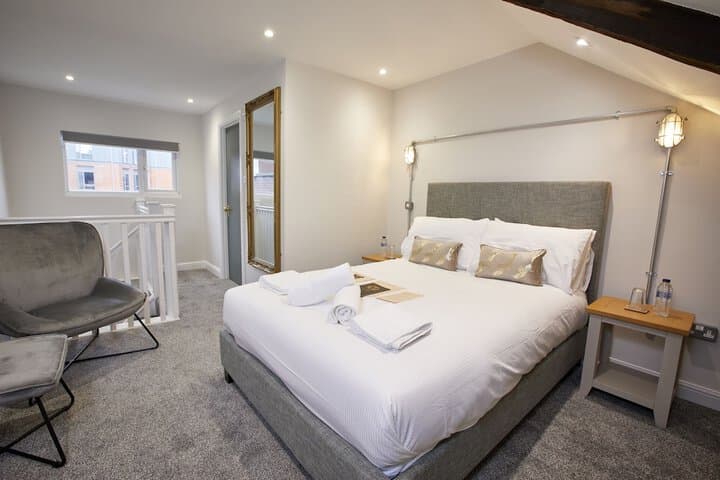 Three Cranes Serviced Apartments Image 8