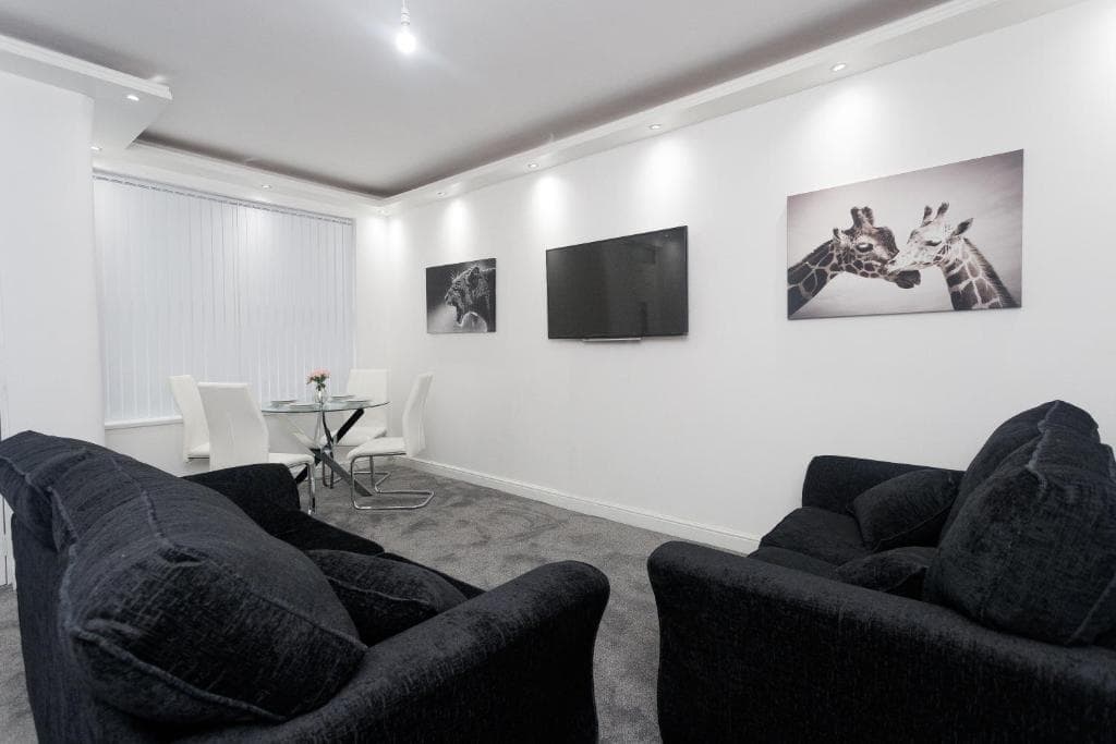 Accommodation at Leeds House in leeds