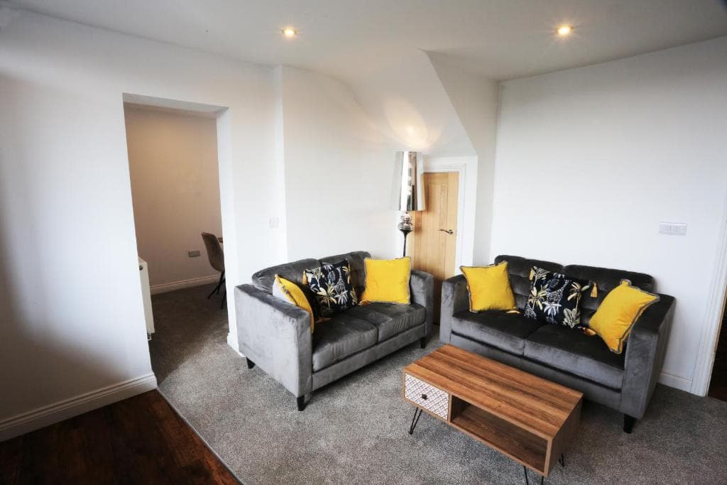 Accommodation at Hotl Aparts at The Deal House in kirkheaton