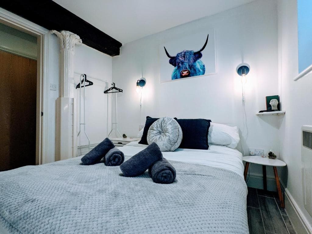 Accommodation at Cosy Riverside Apartment - Woodsmill Quay in york