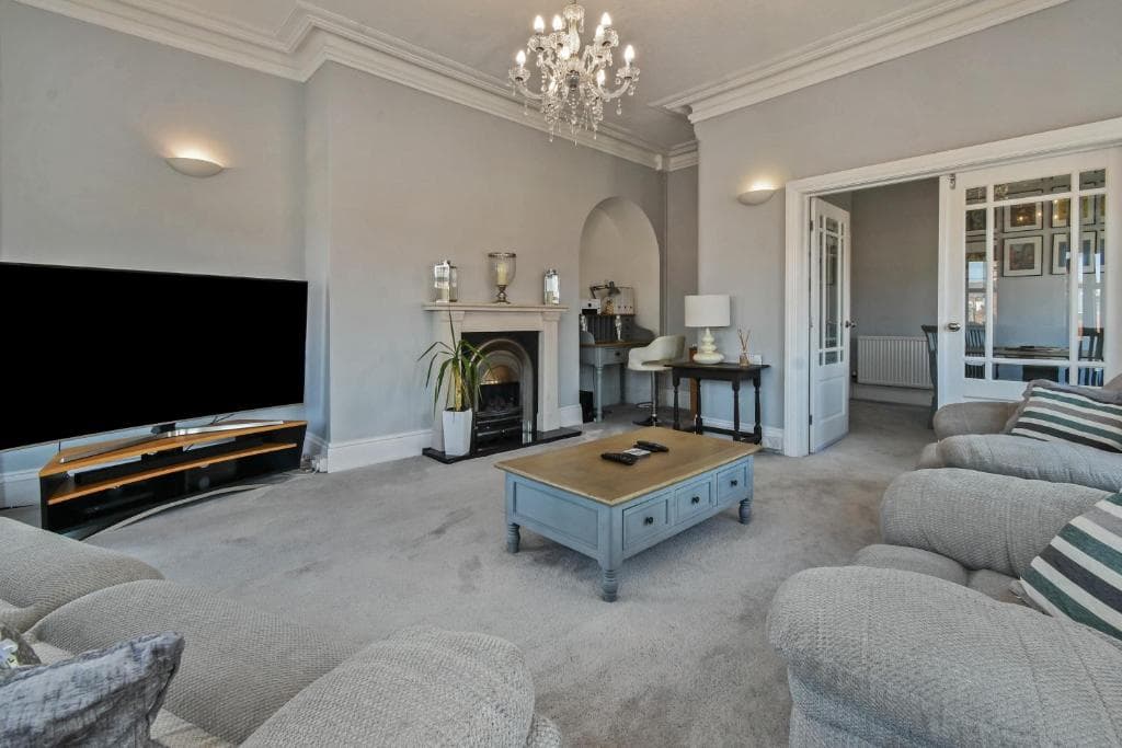 Accommodation at Luxury Apartment Victoria in scarborough