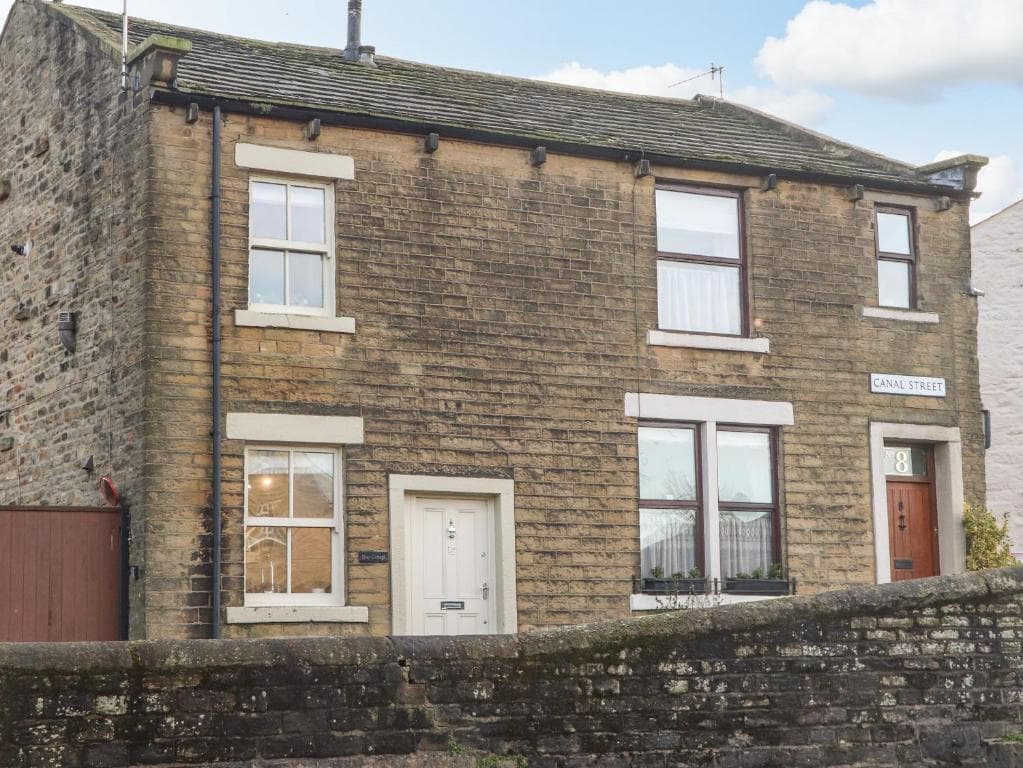 Accommodation at Dray Cottage in skipton