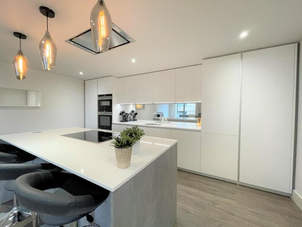 Accommodation at Spectacular 2 Bedroom Apartment in Great Location in sheffield