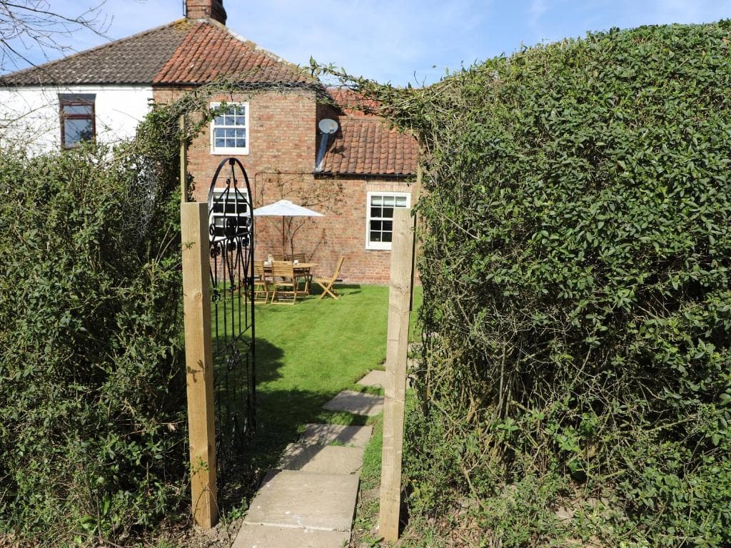 Accommodation at Acorn Cottage in burton agnes