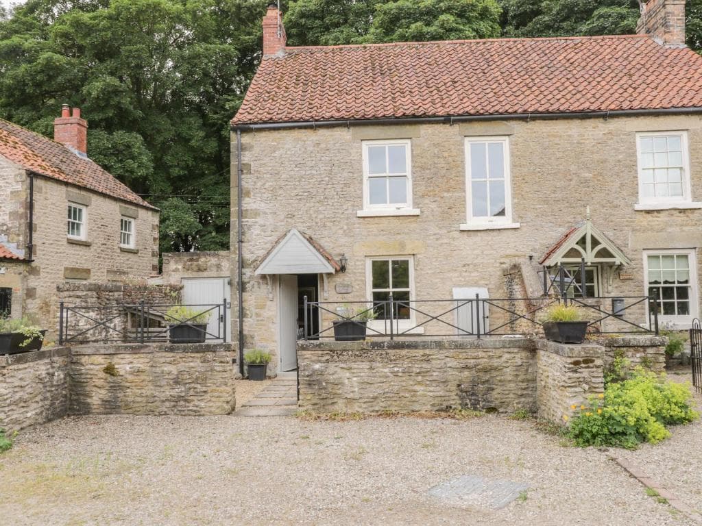 Accommodation at Snowdrop Cottage in snainton