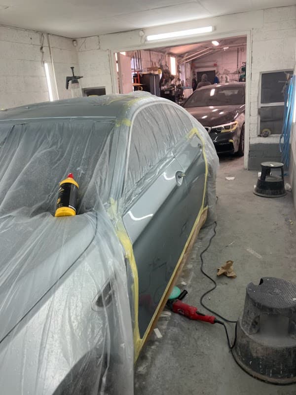 Scotts Body Shop - Garages in baildon