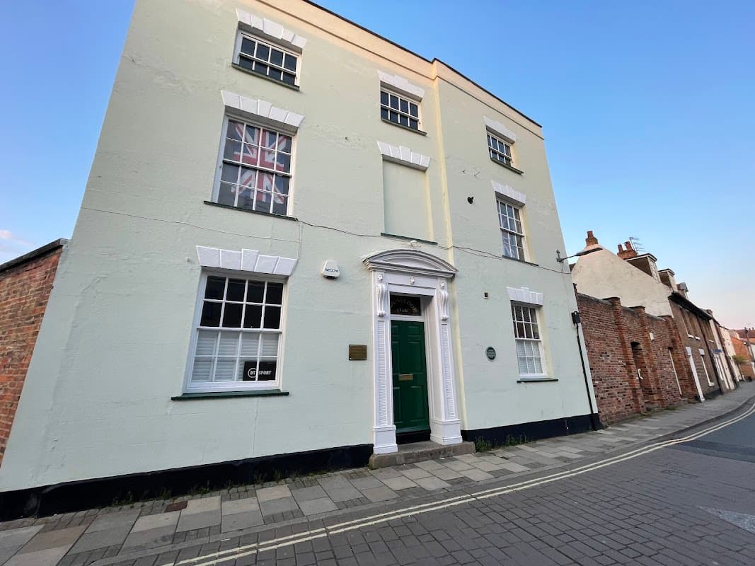 Grosvenor Recreation & Bowling Club - Sports Venue in beverley