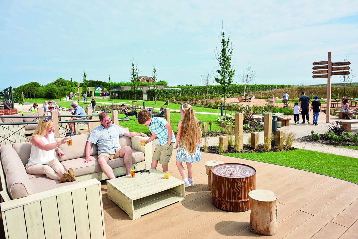 Blue Dolphin Holiday Park - Campsite in gristhorpe