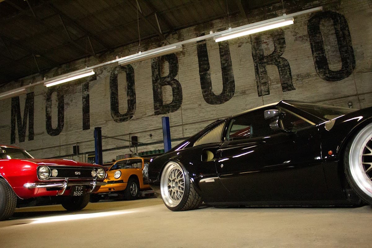 Motobüro - Garages in brighouse