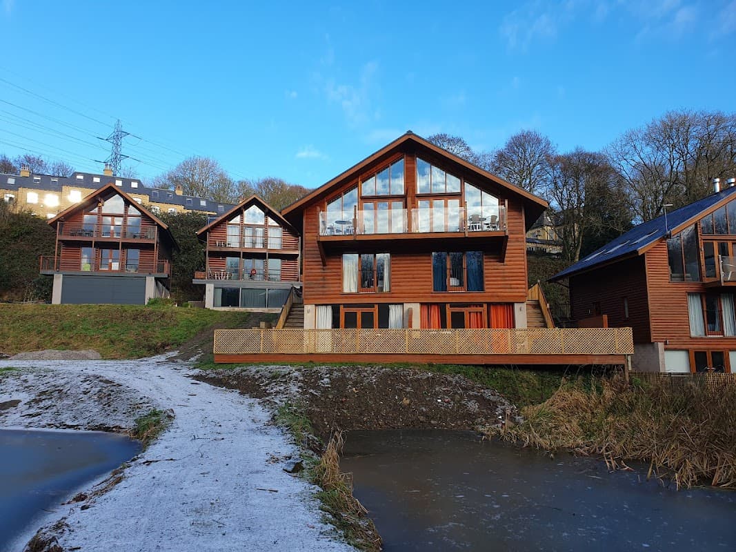 Accommodation at Waterside Lodges in brighouse