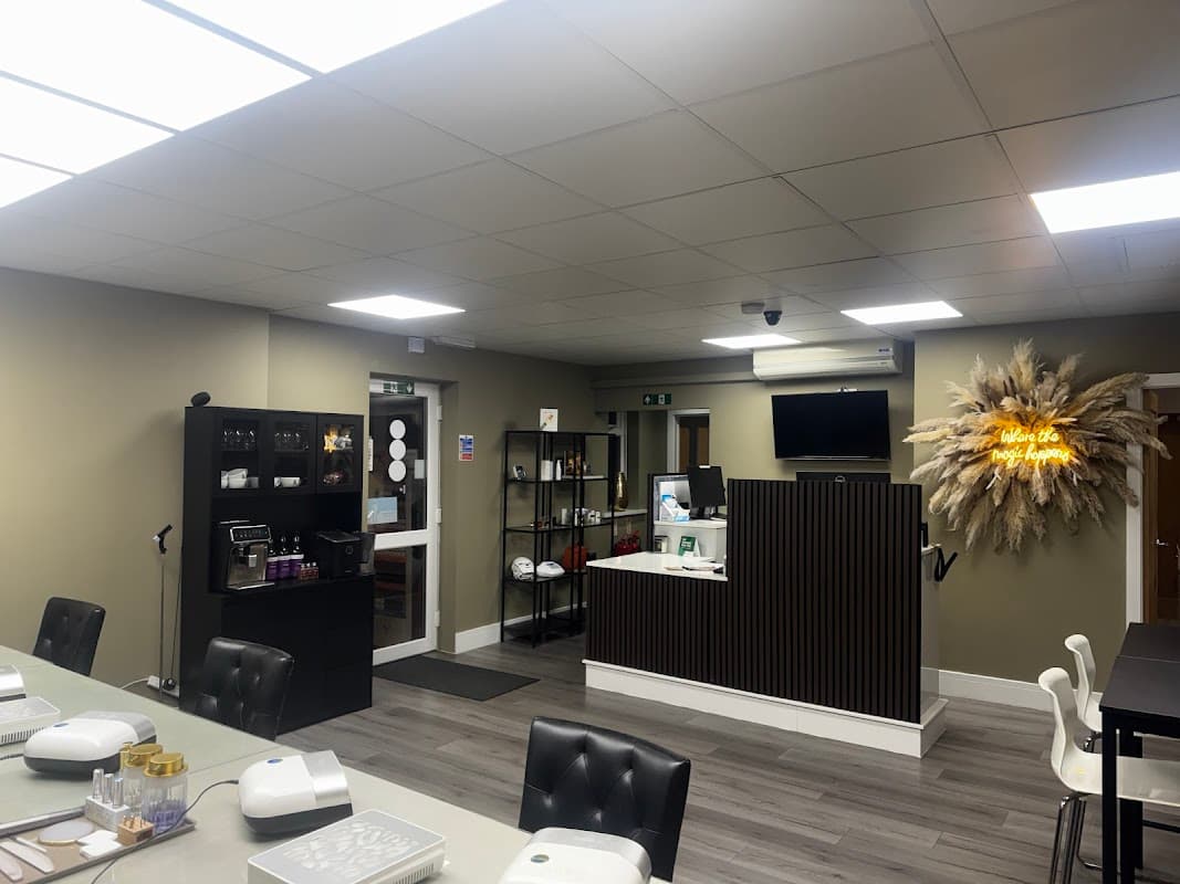 Pinx Salon - Beauty Salons in canklow