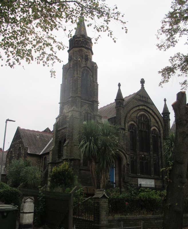 Church of the Holy Three Hierarchs - Churches in chapel allerton