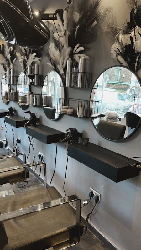 Miss Alexandraโs - Hair Salons in cross roads