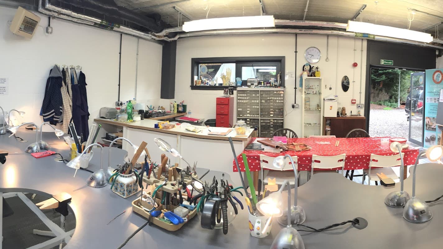 Studio Budgie Galore Ltd - jewellery making school - Entertainment in greenhill