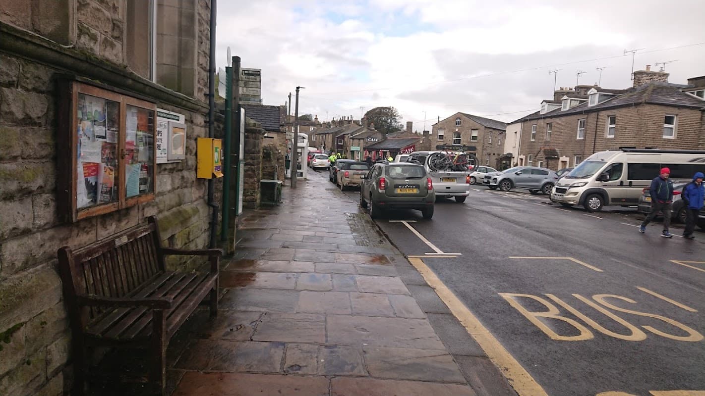 Bus Stop at Market Place - Bus Stops in hawes