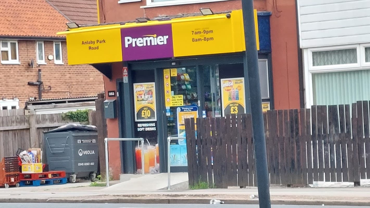 Anlaby Park Road Premier - Corner Shops in hessle