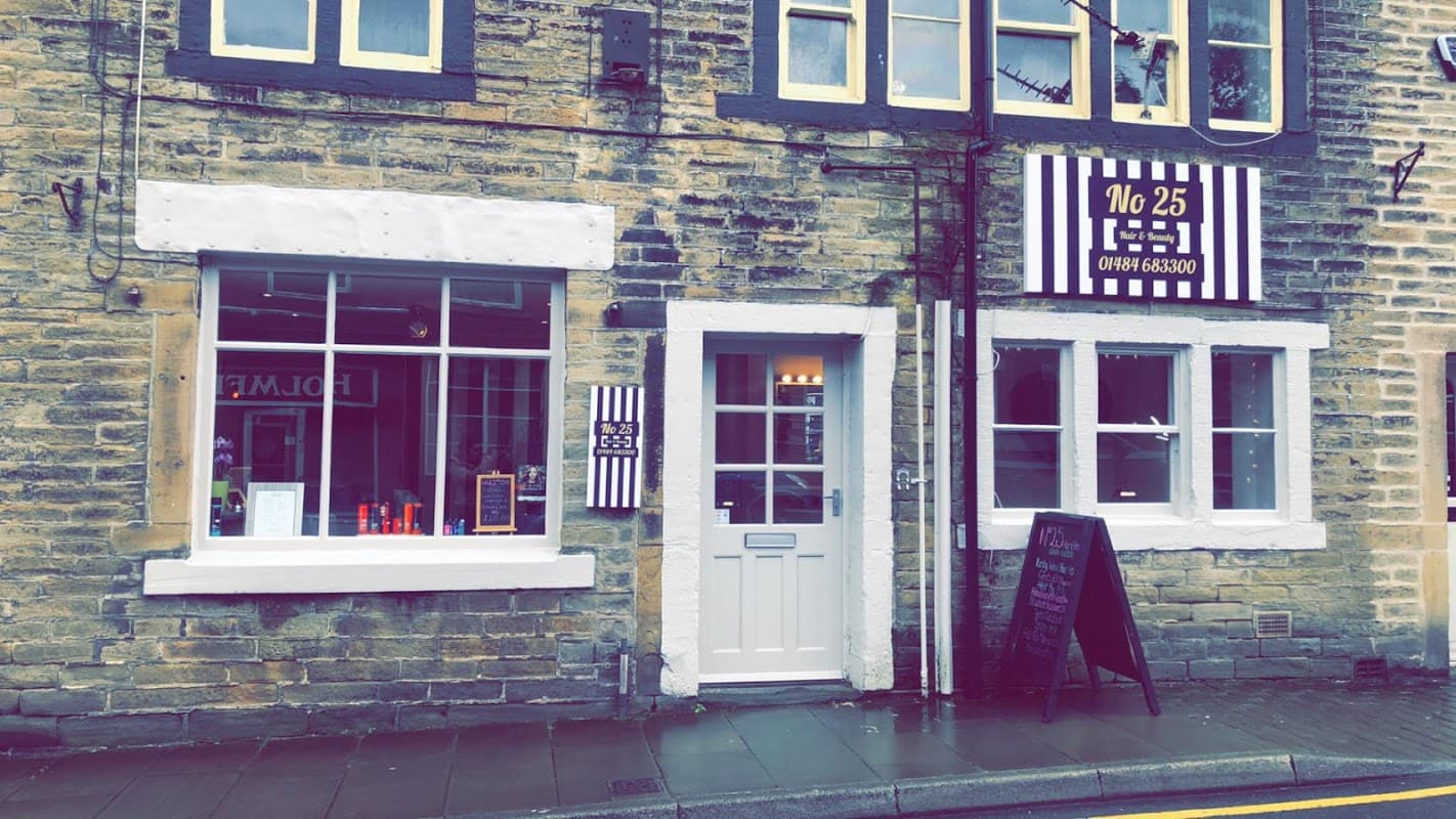 No25 Hair And Beauty - Beauty Salons in holme valley