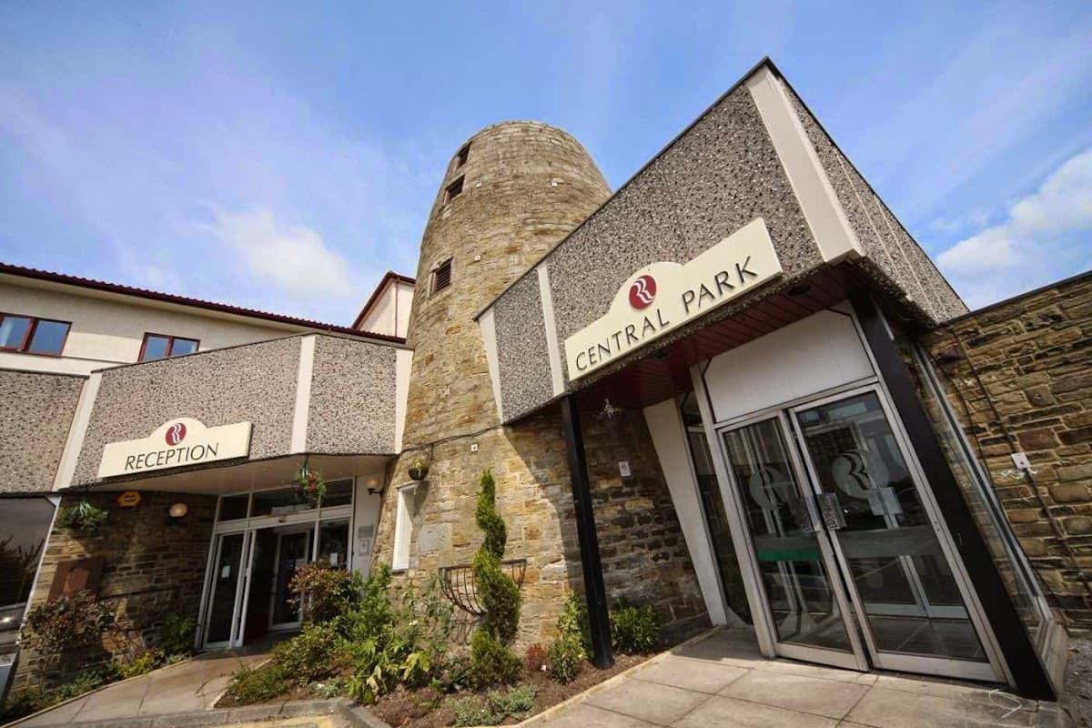 Accommodation at Britannia Leeds Hotel in killingbeck