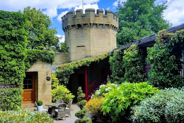 Accommodation at The Garrison Hotel in pickering road
