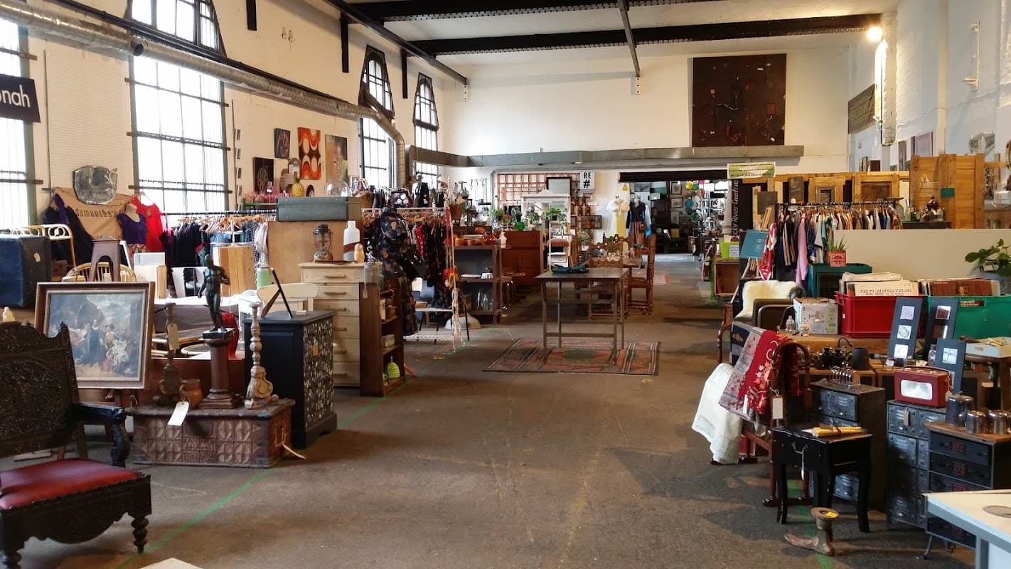 The Kelham Flea Sheffield House Clearance - Market in neepsend