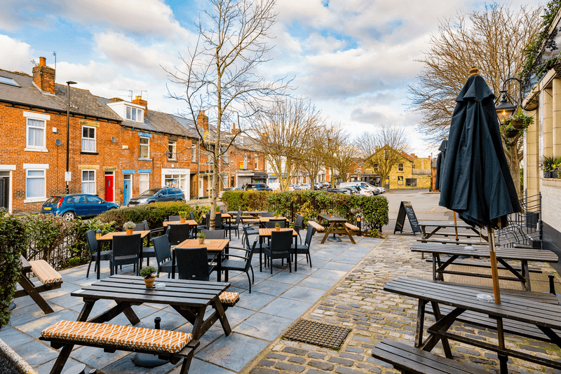 Food & drink at The Lescar in nether edge