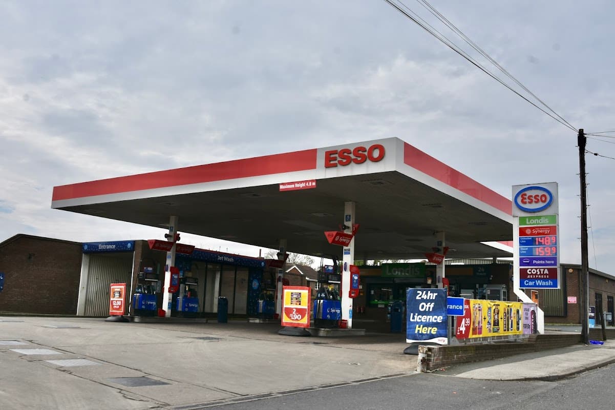 Esso - Petrol Stations in normanton