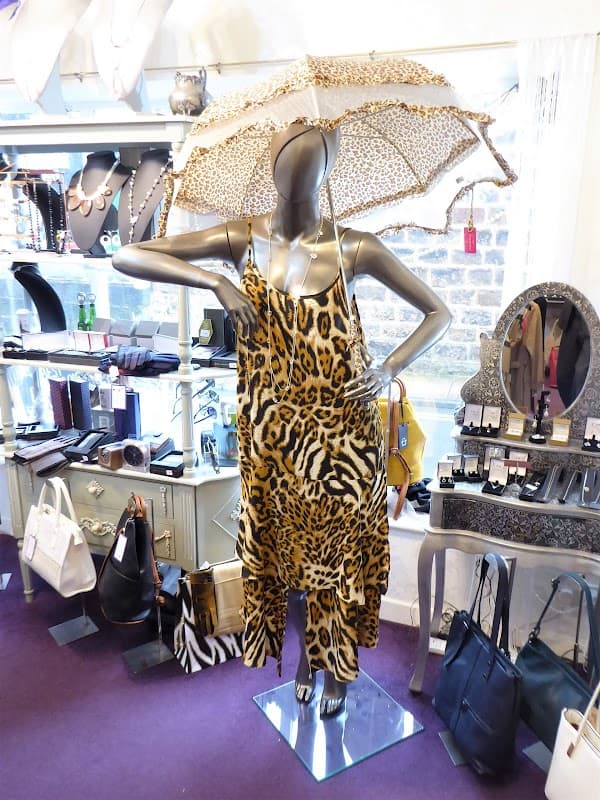 BechicBoutique - Clothes Shops in otley