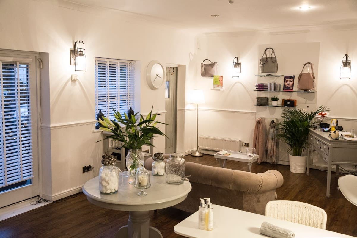 Creme de la Creme beauty clinic - Beauty Salons in penistone