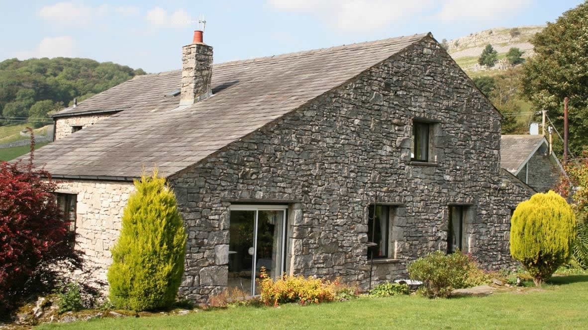 Accommodation at Scar Close Farmhouse in feizor