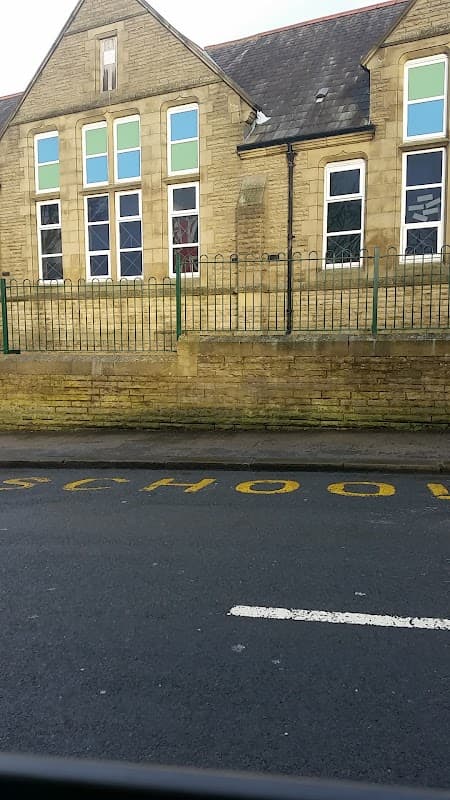 High Crags Primary Leadership Academy - Primary Schools in shipley