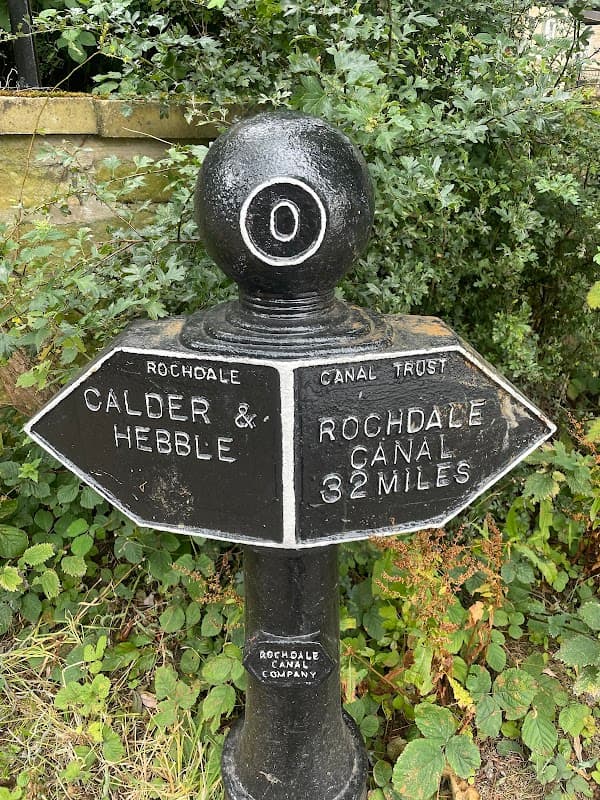 Calder & Heble - Rochdale Canal Milestone - Historic Site in sowerby bridge
