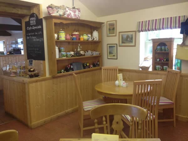 Spring House Farm Shop - Farm Shop in scruton