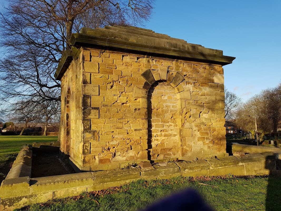 Newhill Tomb - Historic Site in wath upon dearne