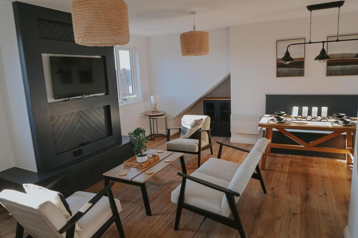 Spacious Second Floor Apartment, Fourth Avenue, York, Yorkshire