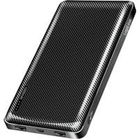 Black LogiLink PA0316 power bank 10000 mAh with carbon fiber texture and multiple charging ports.