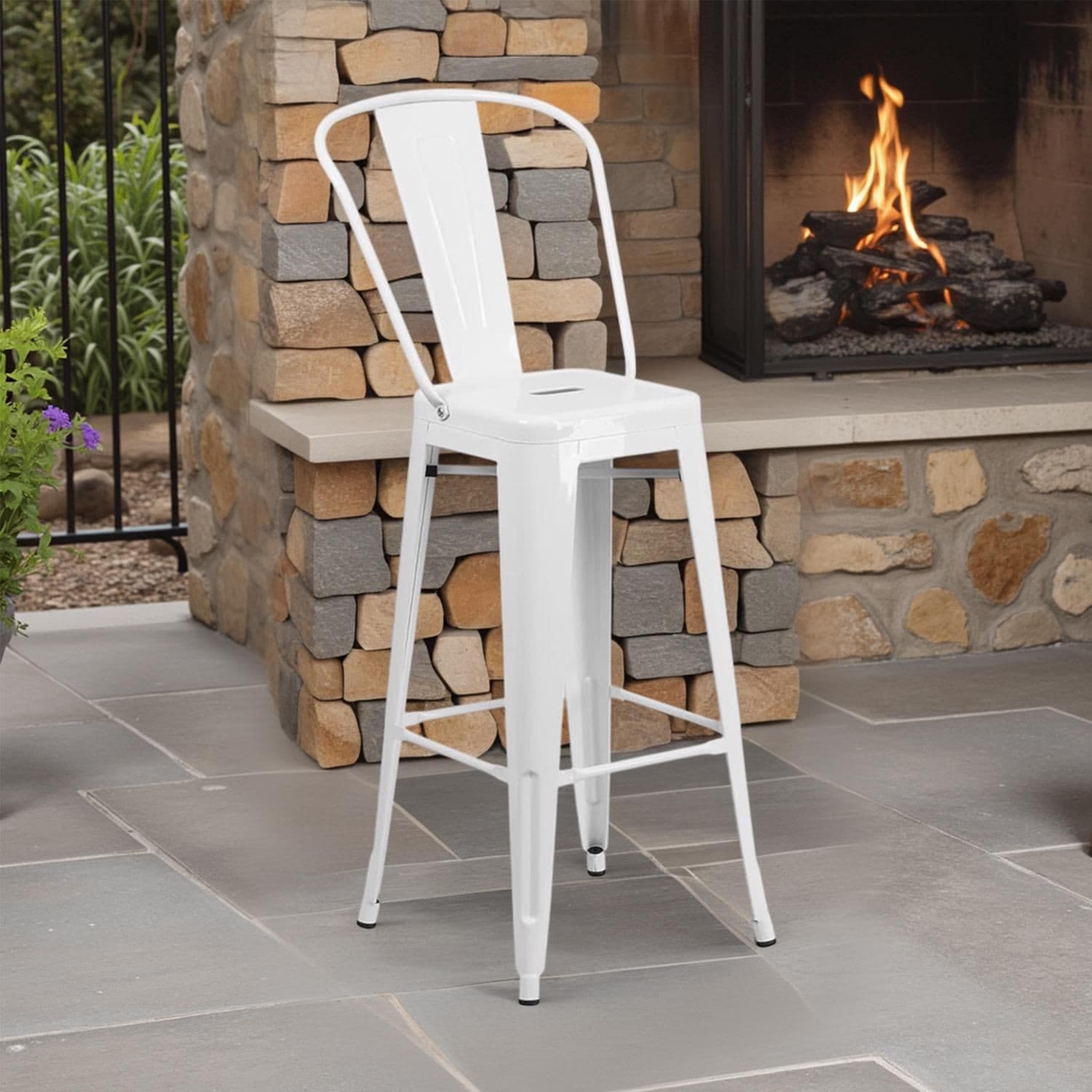 Set of 4 white bar chairs made of galvanised steel, featuring a sleek design, high backrest, and sturdy legs, suitable for both indoor and outdoor use.