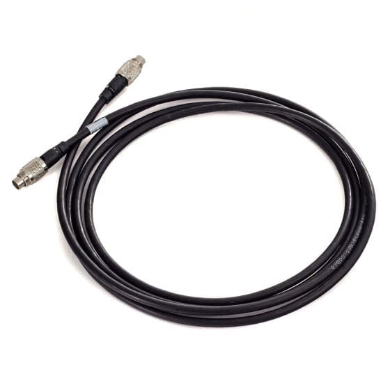 Black 4m connection cable for AIM Motorsport SmartyCam GP HD, featuring durable connectors at both ends for secure attachment.