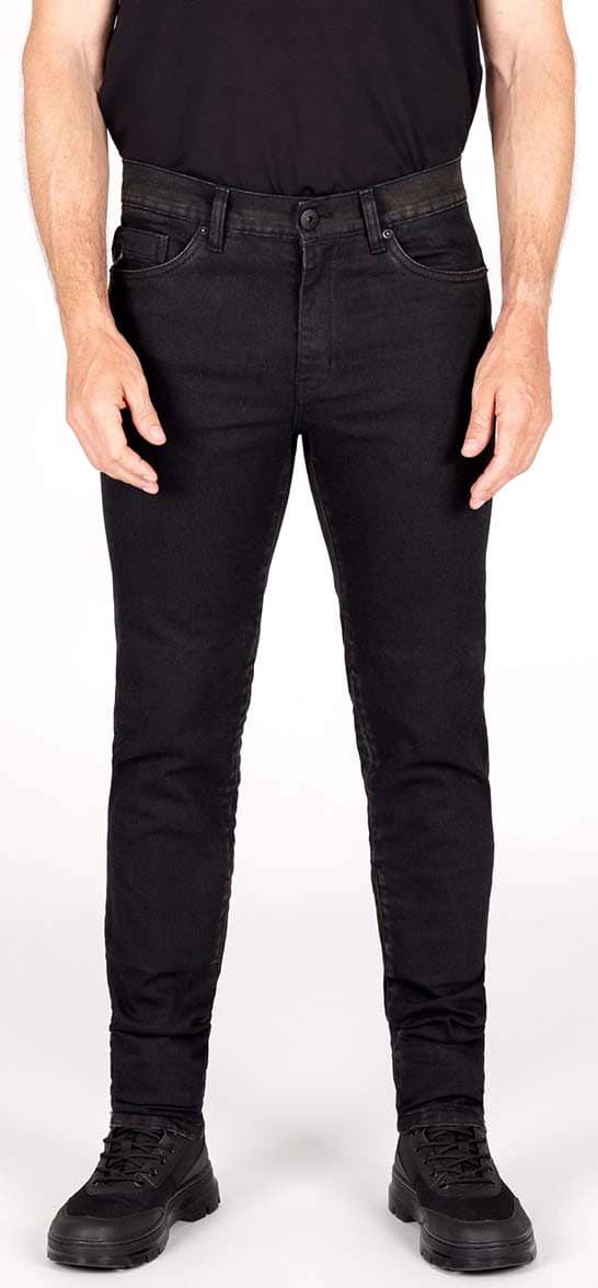 Black jeans by Knox Colton in size M, featuring a slim fit, classic five-pocket design, and a subtle texture, paired with black boots for a stylish look.