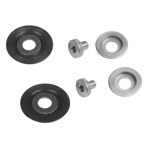 Silver visor screw kit for Stilo ST6 helmet, featuring metal screws and washers, with a combination of silver and black components for secure attachment.