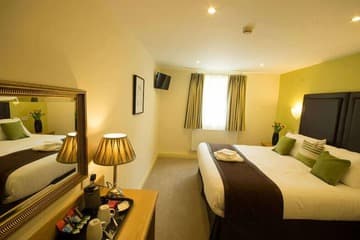 Accommodation at Wakefield Limes Lodge in stanley