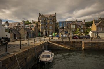Accommodation at The Stromness Hotel in flotta airport
