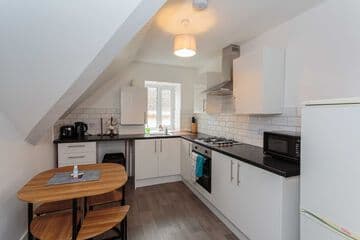 Accommodation at Cherry Property - Blueberry Suite in blackpool airport
