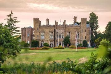 Accommodation at Cave Castle Hotel in south cave