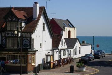 Accommodation at The Ship Inn - Sandgate in lympne airport