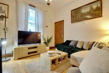 Accommodation at Portsmouth Maisonete Pool Tennis Table in portsmouth airport hampshire